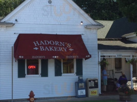 Hadorn's Bakery food