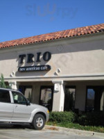 Trio New American Cafe outside