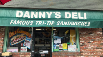 Danny's Deli food