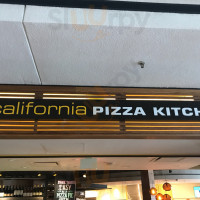 California Pizza Kitchen At Westfarms food
