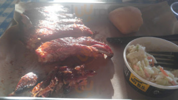 Dickies Barbecue Pit food