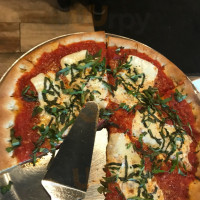 Pomodoro Pizza Italian Restuarant food
