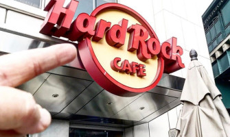 Hard Rock Cafe Yankee Stadium food