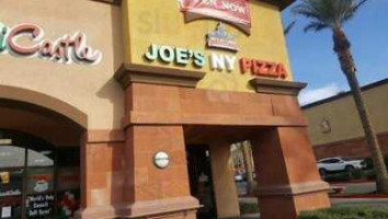 Joe's New York Pizza outside