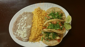 La Monarca Mexican food