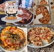 Pizzeria San Benedetto food