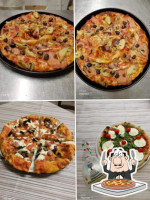 Pizzeria La Ruota food