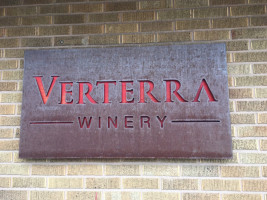 Verterra Winery outside