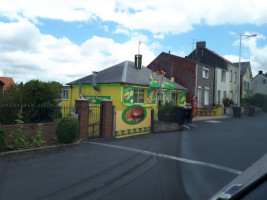 La Friterie Du Rond Point inside