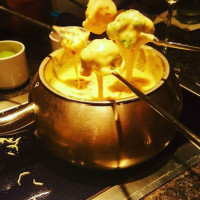 The Melting Pot food