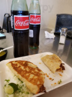 Super Antojitos Mexicanos food