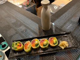 Sushi Hatsu food