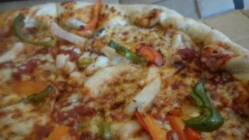 Domino's Pizza food