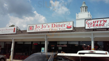 Jojo's Diner outside