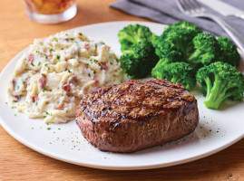 Applebee's Grill And Bar Concord Concord Parkway N food