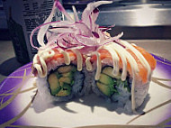 Sushi D'lite food