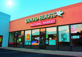 Good Roots Natural Market inside