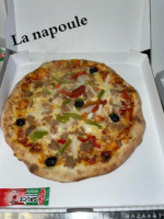Marco Pollo Pizza food
