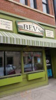 Bevs Cafe outside