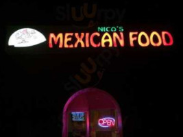 Nicos Mexican Food outside