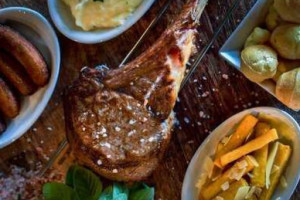 12 Cuts Brazilian Steakhouse food