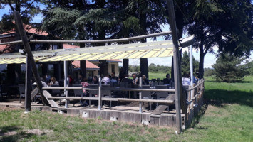 La Hutte Gauloise food