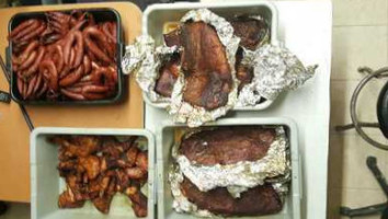 Working Man's Barbecue food