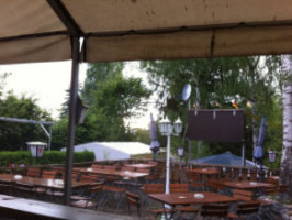 Rosengarten Biergarten inside