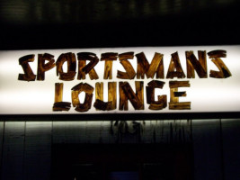 Sportsmans Lounge inside