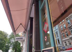 Cafe Panter inside