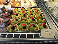 Cafe Brixia Pasticceria inside