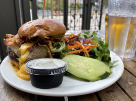 Second Street Brewery On The Railyard food