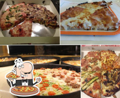 Pabo's Pizza food