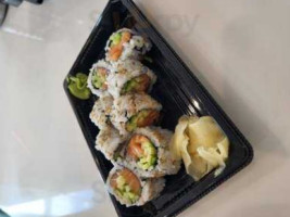 Nishi Poke Sushi Roll inside
