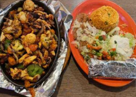 Cabo's Mexican Grill food