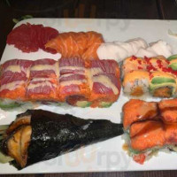 Fuxingmei Sushi House food