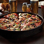 Old Chicago Pizza Taproom Salina food