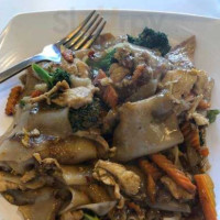 Family Thais Asian Bistro food