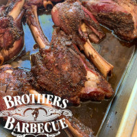 Brothers Barbecue food