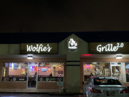 Wolfie’s Grille inside