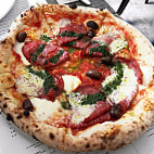 D.O.C. Pizza & Mozzarella Bar food
