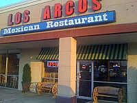 Los Arcos Mexican outside