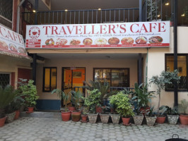 Travellers Café outside