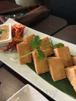 Pinto Thong Thai Cuisine food