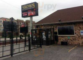Skores Club Sports Bar Restaurant Grill inside