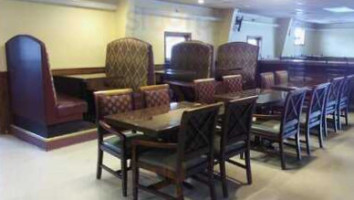 Northtown And Lounge inside