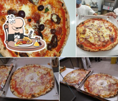 Toto' Pizza Di Maniglia Antonio food
