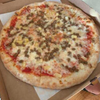 Beartown Bistro Pizza Company food