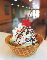 Mariposa Ice Creamery And Bookstore food