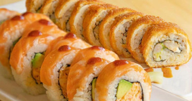 Sushi Madre food